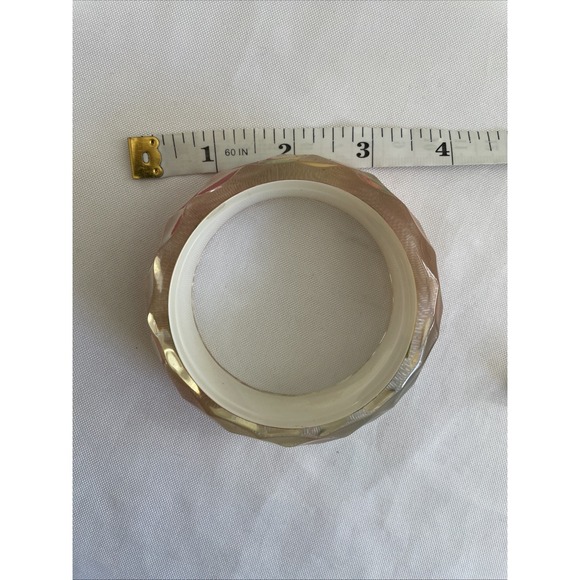 Beautiful Vintage Tie Dye Lucite Chunky Bangle Bracelet Boho Hippie Beach Vibe - Picture 5 of 5